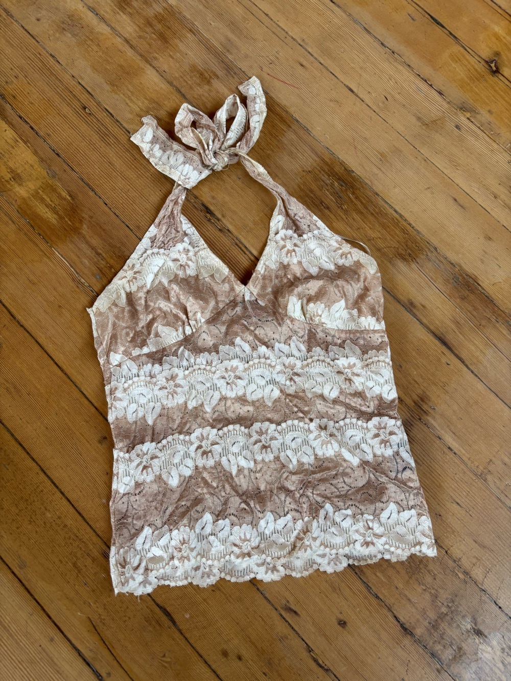 Y2K Sleeveless Lace Halter Cami Top in Beige and White